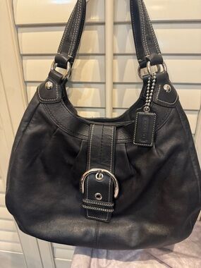 Coach Black Leather Shoulder Bag with Buckle Accent 15075(Medium classic)